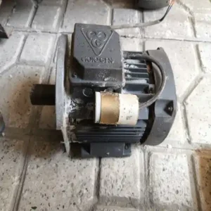 الکترو موتور 1 اسب 2850 دور تک فاز برند موتوژن تبریز